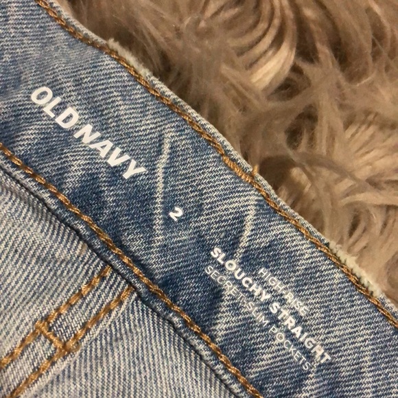 GAP Wmns Sz 2-High Rise Slouchy Straight-Raw Hem-Button Fly-Light Wash-EUC - Picture 11 of 14